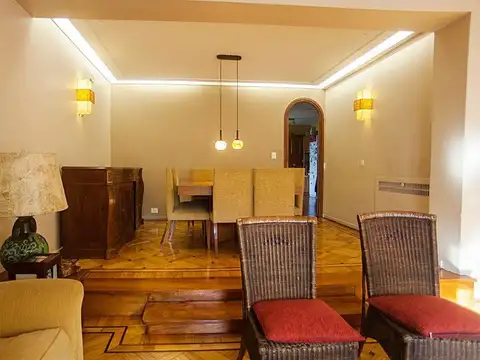 Reservado Venta de PISO 4 ambientes en el 3º Piso con GRAN Terraza Propia en Caballito