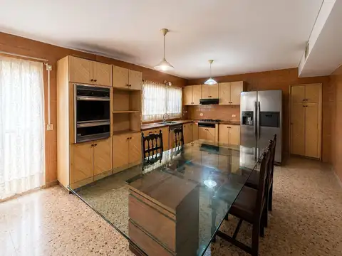 Casa en Venta en Chacarita, USD 214.900