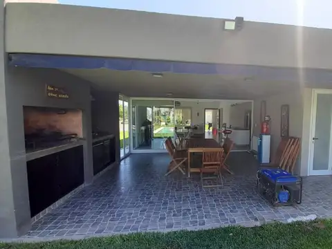 Casa en Venta al Este