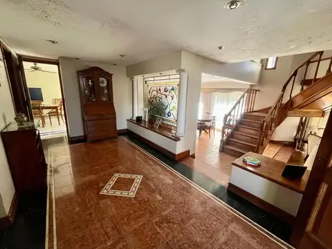 Blanco Encalada 1800