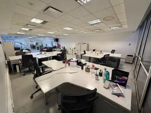 Oficina en ALQUILER en Parana y Santa fe de 250m2 - Recoleta