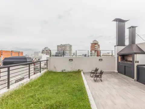 Venta 3 Ambientes, 2 Baños, Suite, Vestidor, Patio y Parrilla, Muy Luminoso En Villa del Parque