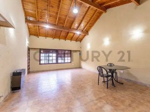 Emilio Mitre 900, Piso 0