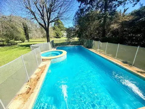 Casa en Alquiler en Countries y Barrios Cerrados en Esteban Echeverria, USD 2.500
