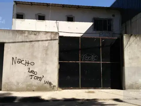 Terreno en Venta en Villa Luzuriaga, USD 349.000