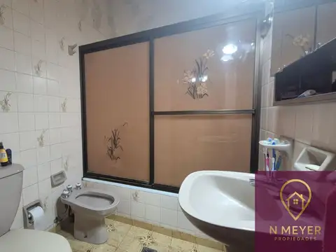 Casa en venta c/ cochera en Villa Ballester