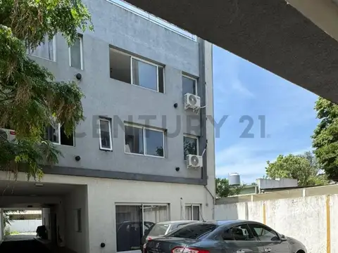 Av. 66 e/ 118 y 119 - Monoambiente amoblado en venta con cochera zona facultades ( Anticipo y Cuota