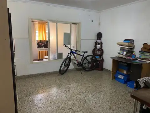 Casa 5 ambientes con 1 baño