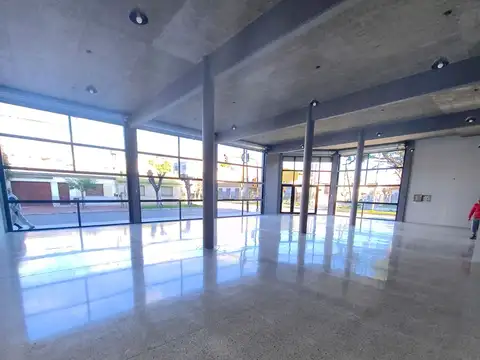 Galpon en Alquiler en Bernal Oeste, $ 6.000.000