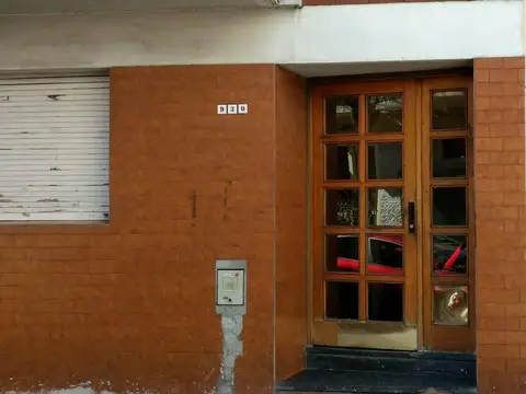 . Alquilo 2 ambientes en San Cristobal
