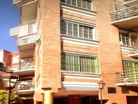 OPORTUNIDAD DEPARTAMENTO TRES AMB. MORON NORTE