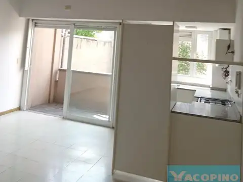 Depto Tipo Casa en Alquiler de 2 ambientes