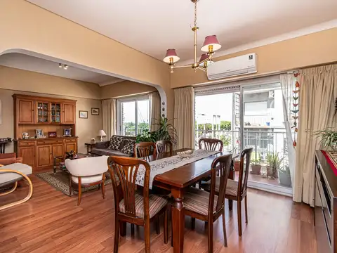 Gral. Bernardo O´Higgings al 1400