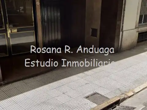 Cochera en venta en Recoleta - Junín entre Santa Fe y Marcelo T. de Alvear