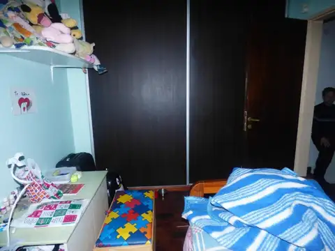 Depto Tipo Casa 4 ambientes con 2 baños