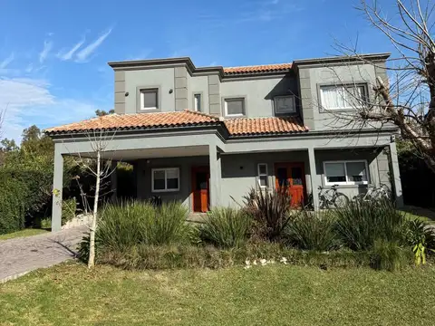 Los Pilares Barrio Cerrado 100