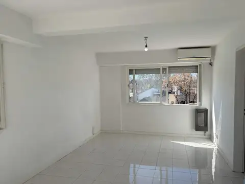 Departamento en Alquiler en San Isidro Centro, $ 600.000