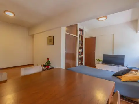 Venta 4 amb, toillete, balcón al frente. NÚÑEZ.