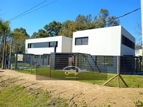 Depto Tipo Casa en Venta de 3 ambientes