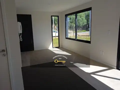 Depto Tipo Casa 3 ambientes con 2 baños