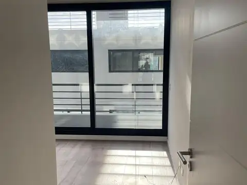 Departamento en venta - 2 Dormitorios 1 Baño - 106Mts2 - Saavedra