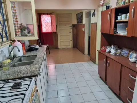 Martín Rodríguez 700