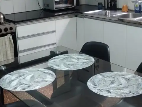 Departamento 5 ambientes con 2 baños