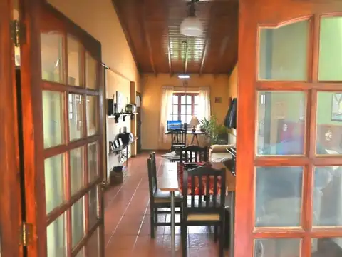 Casa 3 Dormitorios Quincho con Parrilla y patio
