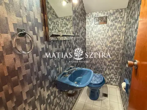 Casa 4 ambientes con 2 baños