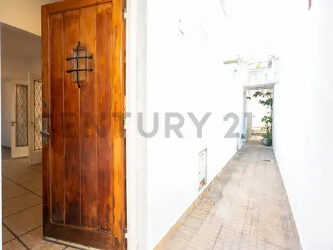 Depto Tipo Casa en Venta en Plaza Rocha, USD 85.000