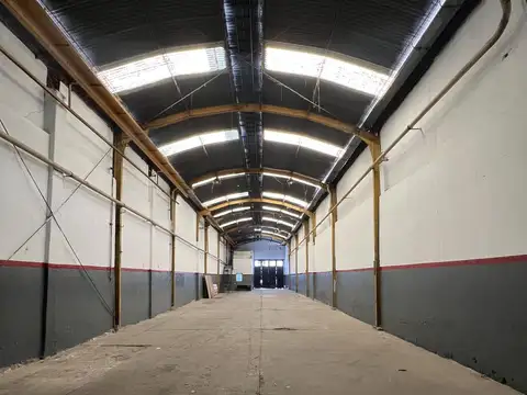 Galpon en Alquiler 45  mts Fondo