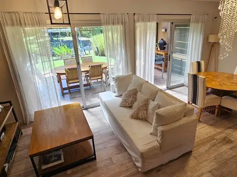 Departamento 4 ambientes con 2 baños