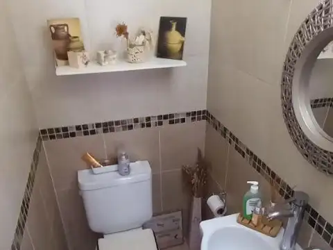 Depto Tipo Casa en Venta en Liniers, USD 150.000