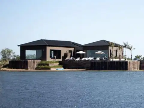 Terreno / Lote a la laguna en el Barrio El Naudir