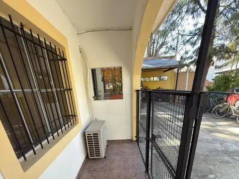 Depto Tipo Casa en Alquiler de 3 ambientes