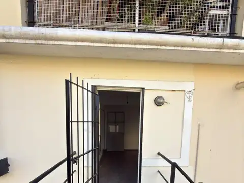 Depto Tipo Casa en Alquiler 60 años