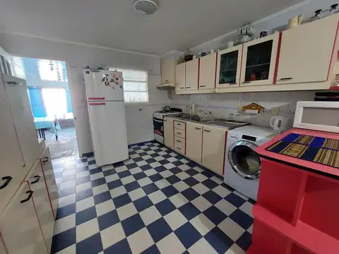 VENTA en VIlla Udaondo - 4 dormitorios- NUEVO VALOR