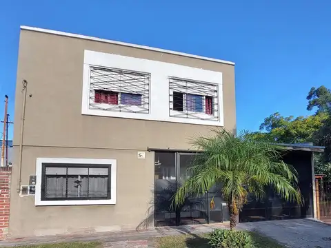 VENTA en VIlla Udaondo - 4 dormitorios- NUEVO VALOR