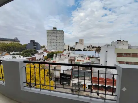 Av. Francisco Beiro 4200, Piso 5