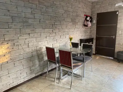 Depto Tipo Casa 3 ambientes con 1 baño