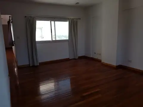 25 De Mayo 100, Piso 8