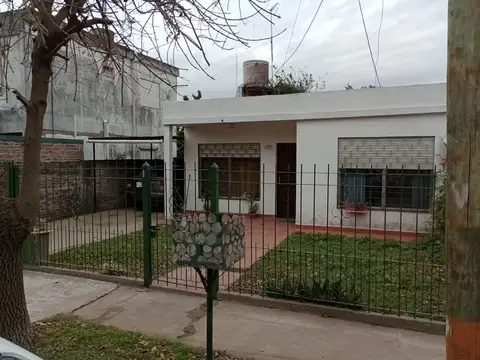 Cayetano Bourdet 1200