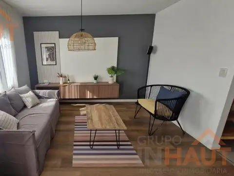 Depto Tipo Casa en Venta con 1 cocheras