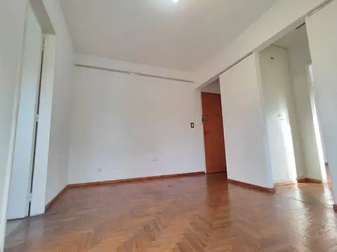 Depto Tipo Casa en Alquiler de 2 ambientes