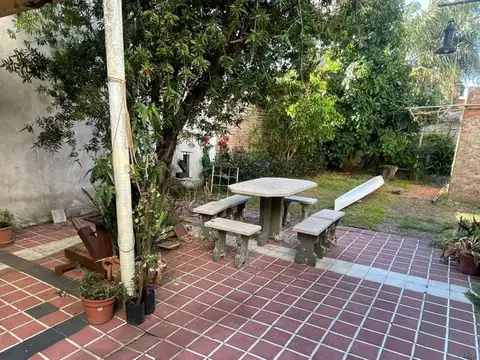 Casa 4 ambientes con 1 baño