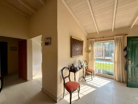 Casa 4 ambientes con 4 baños