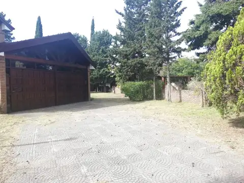Casa en Venta con 2 cocheras