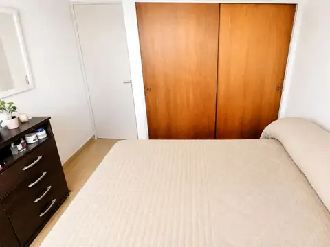 VENTA DEPARTAMENTO 2 AMBIENTES FLORES LUMINOSO