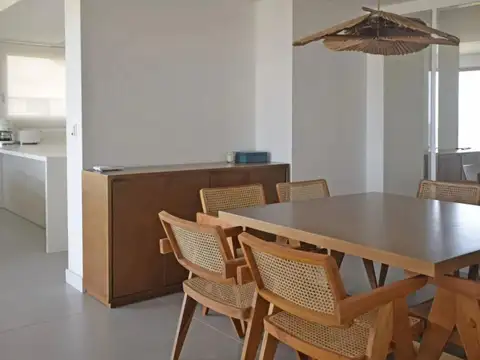 Departamento en Alquiler de 3 dormitorios