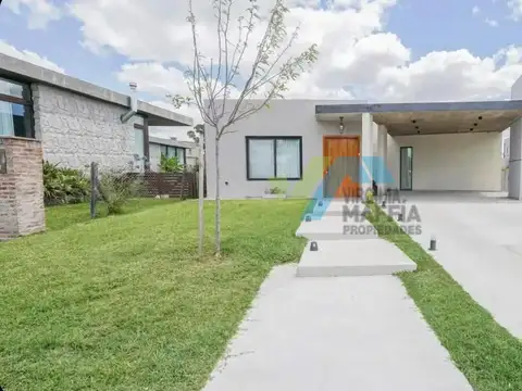 Casa moderna en una planta - Santa Emilia Pilar del Este